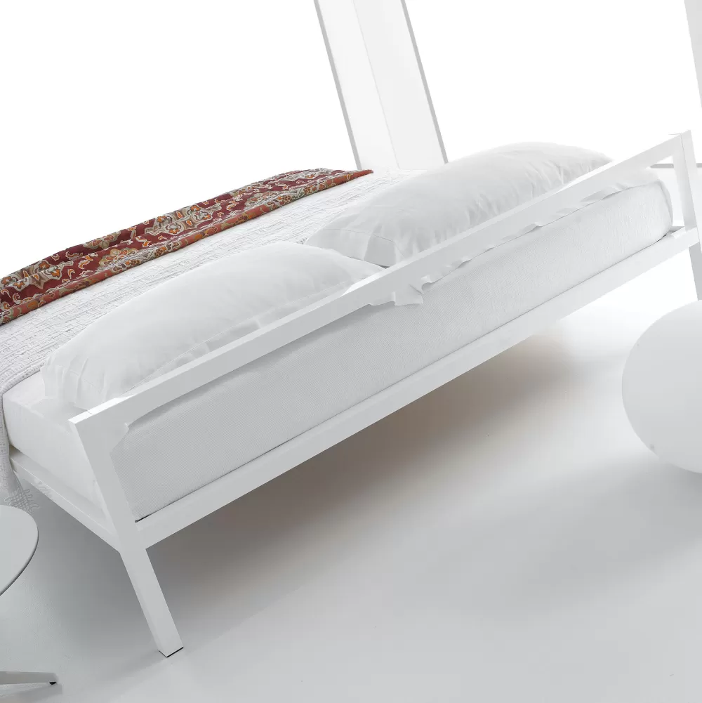 Letti Matrimoniali^MDF Italia Aluminium Bed | Letto | Bianco