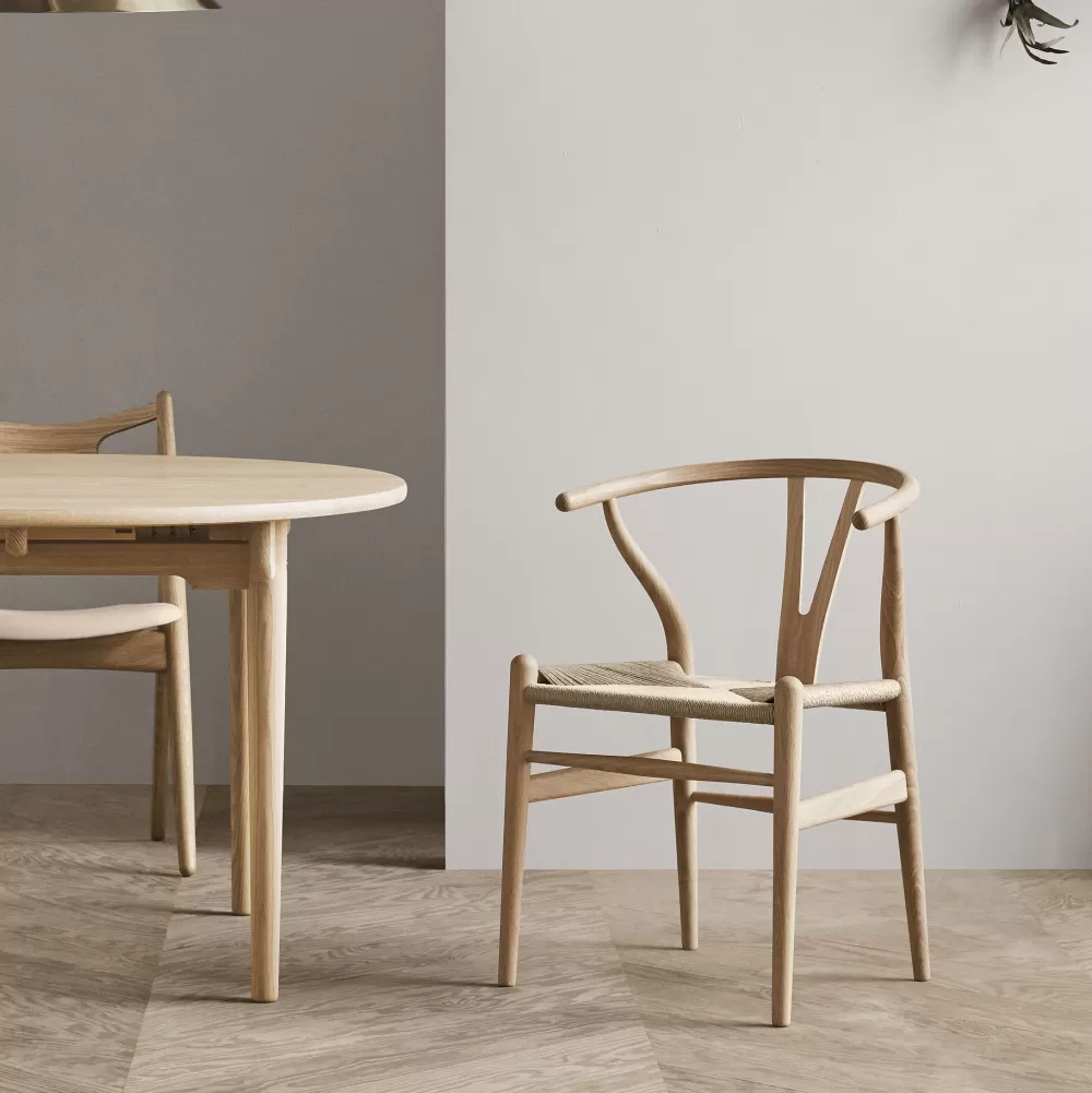 Sedie^Carl Hansen & Søn Ch24 Wishbone Chair | Frassino Oliato Bianco