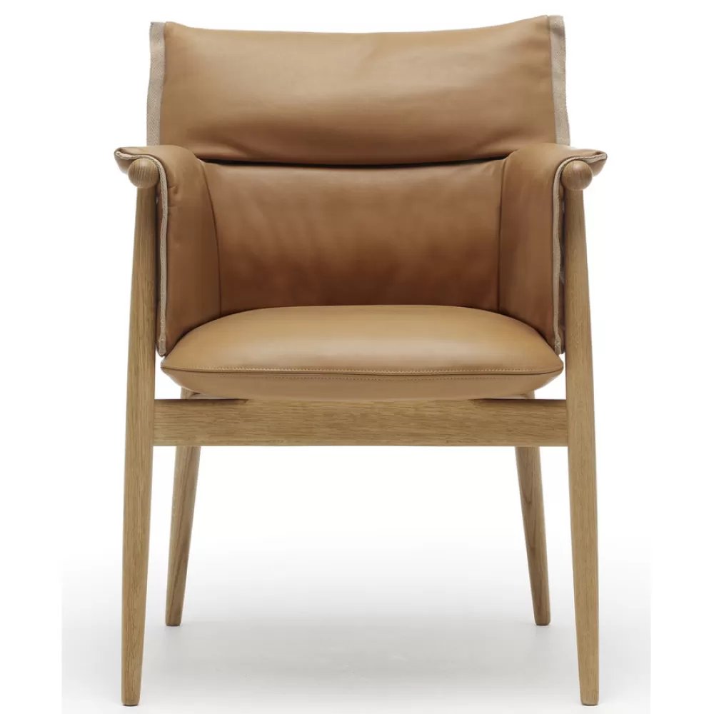 Poltrone Singole^Carl Hansen & Søn E005 Embrace Chair | Poltrona | Rovere-Pelle Cognac