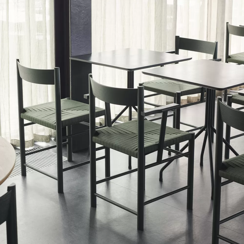 Sedie^Brdr. Krüger F Dining Chair | Sedia | Frassino Verde-Tessuto Verde
