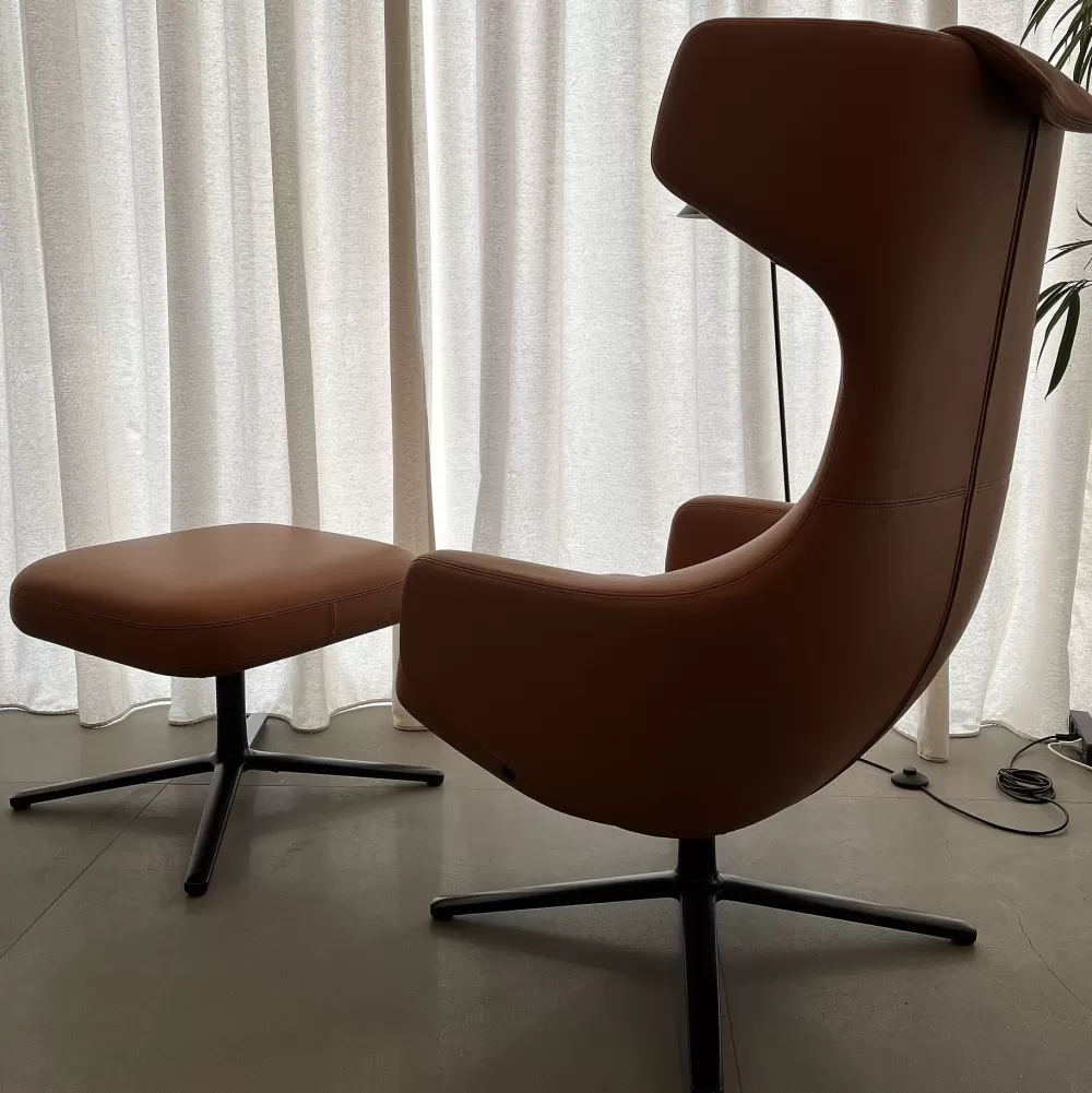 Poltrone Singole^Vitra Grand Repos | Poltrona | Pelle Cognac - Ex Display