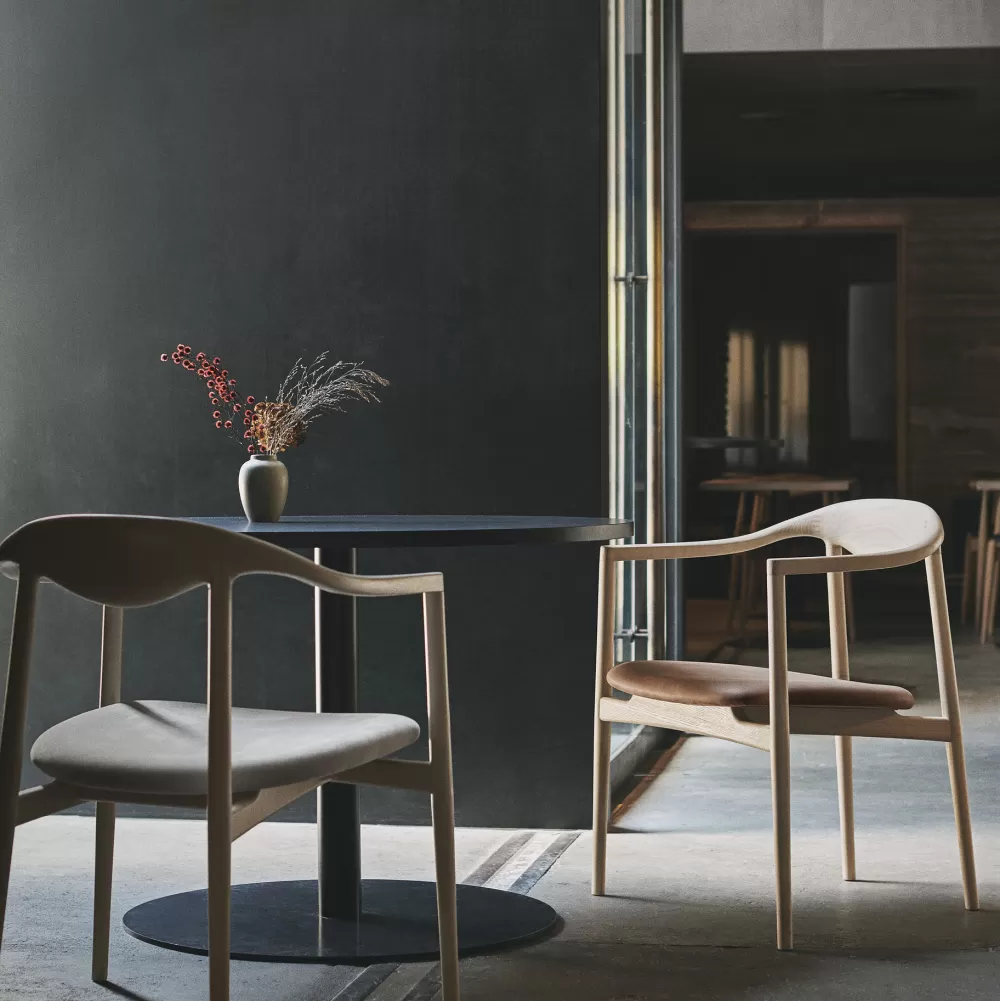 Sedie^Brdr. Krüger Jari Dining Chair | Sedia | Frassino-Pelle Cognac