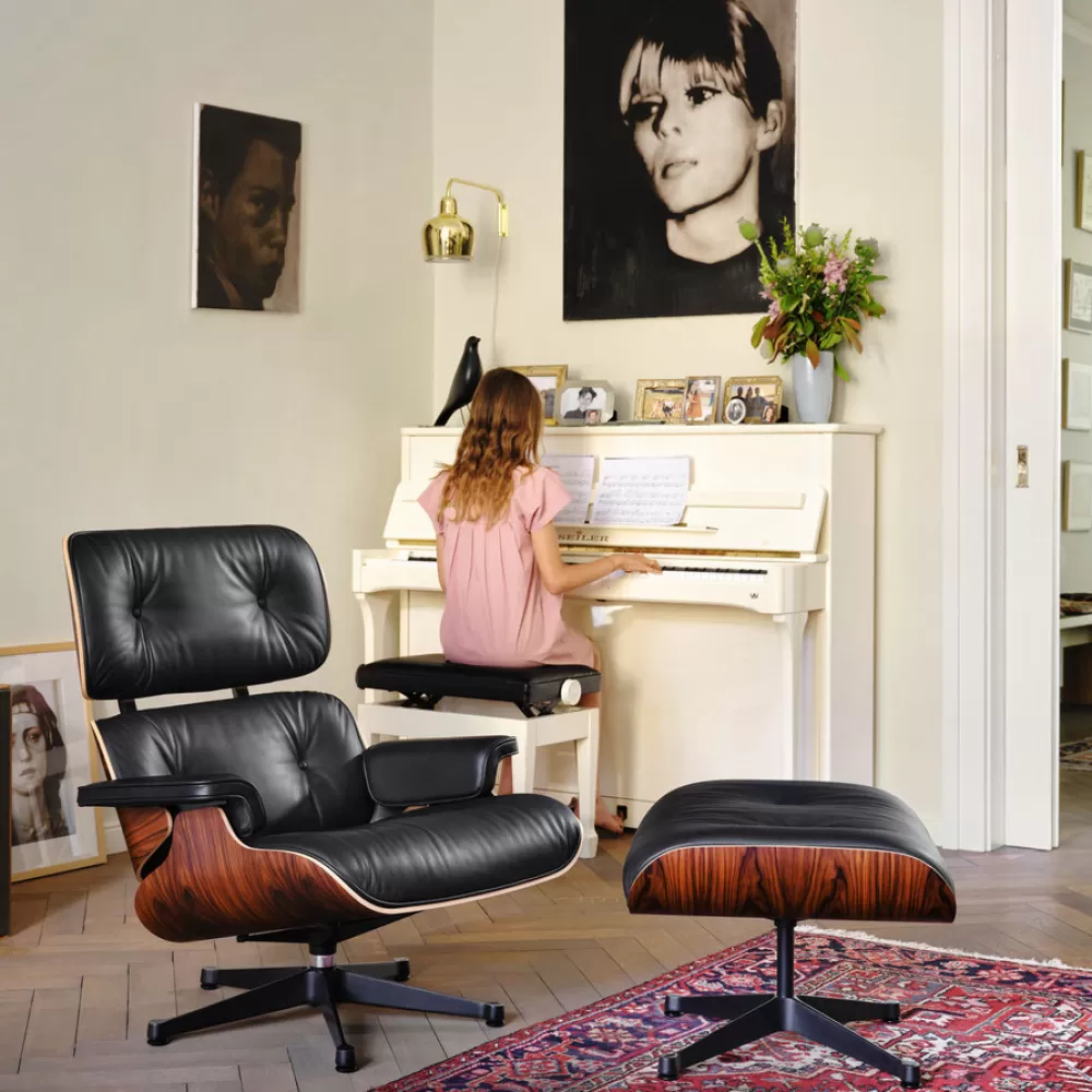 Poltrone Singole^Vitra Lounge Chair And Ottoman | Palissandro Santos | Pelle Nera