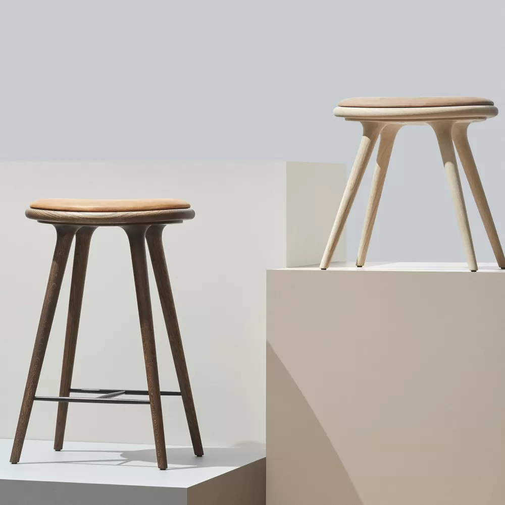 Sgabelli^Mater Low Stool | Sgabello 47 Cm | Rovere - Cuoio