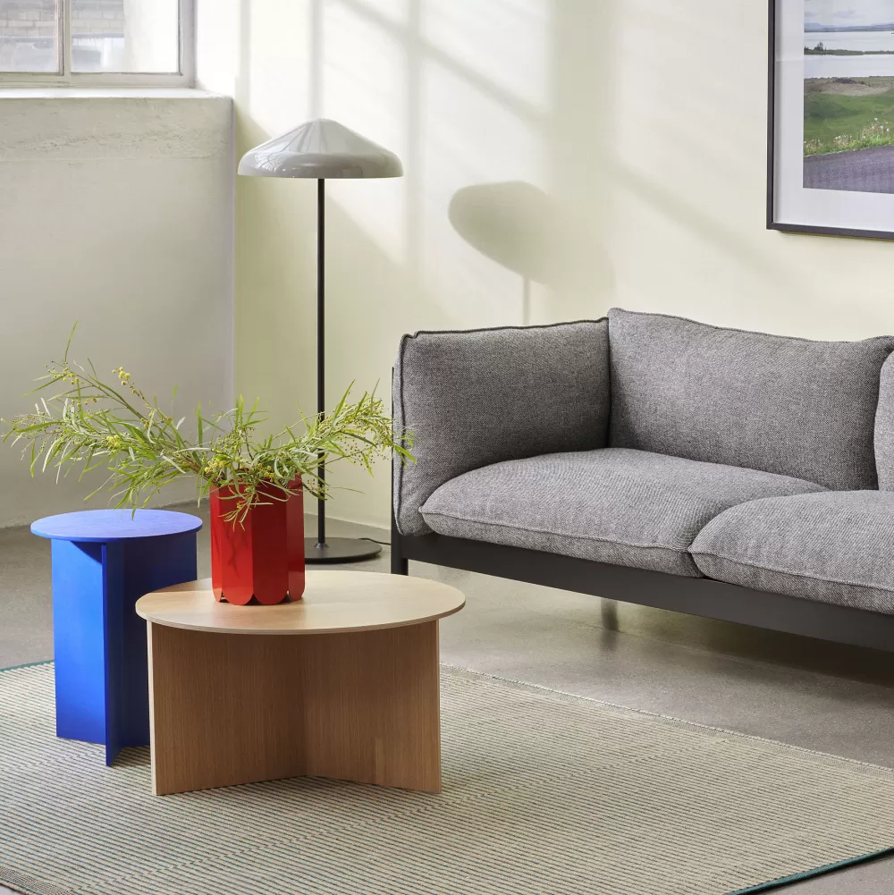 Tavolini^HAY Slit Table Round High | Tavolino Rotondo Alto | Vivid Blue