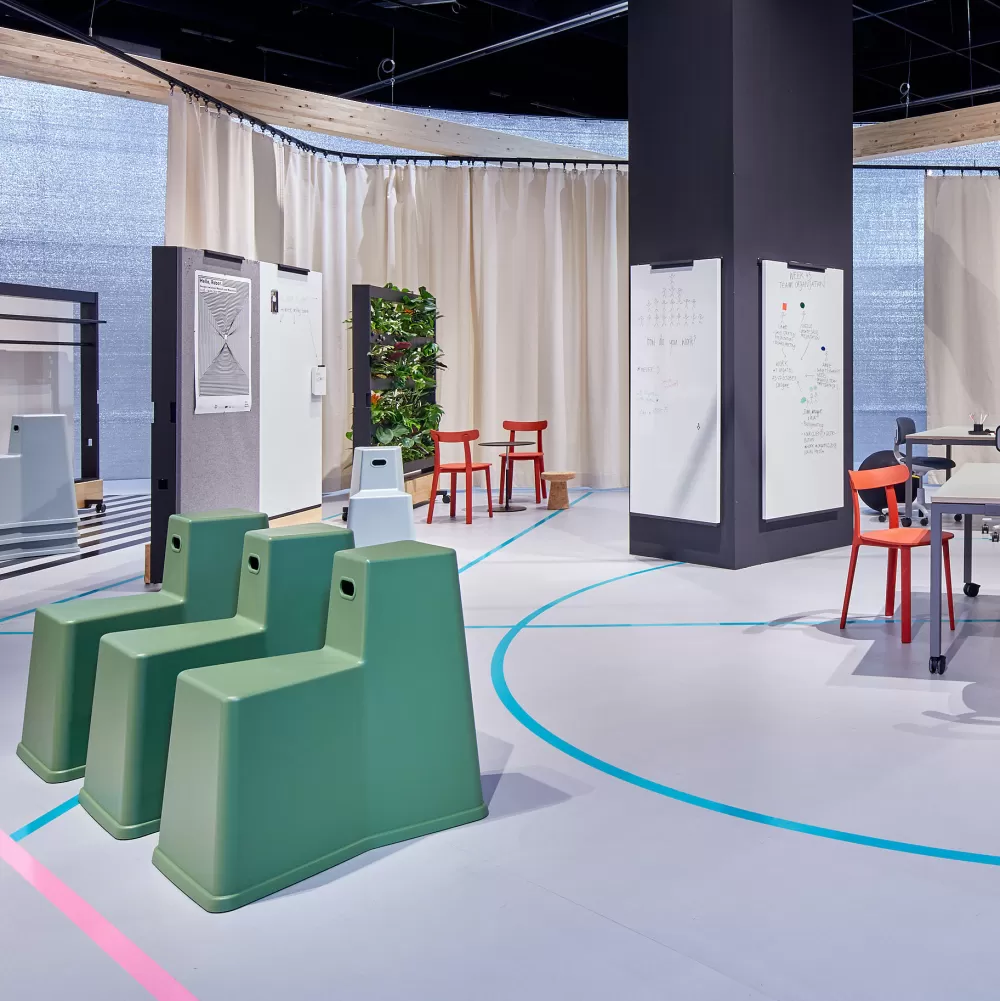Sgabelli^Vitra Stool-Tool | Sgabello Multifunzione | Verde Industriale